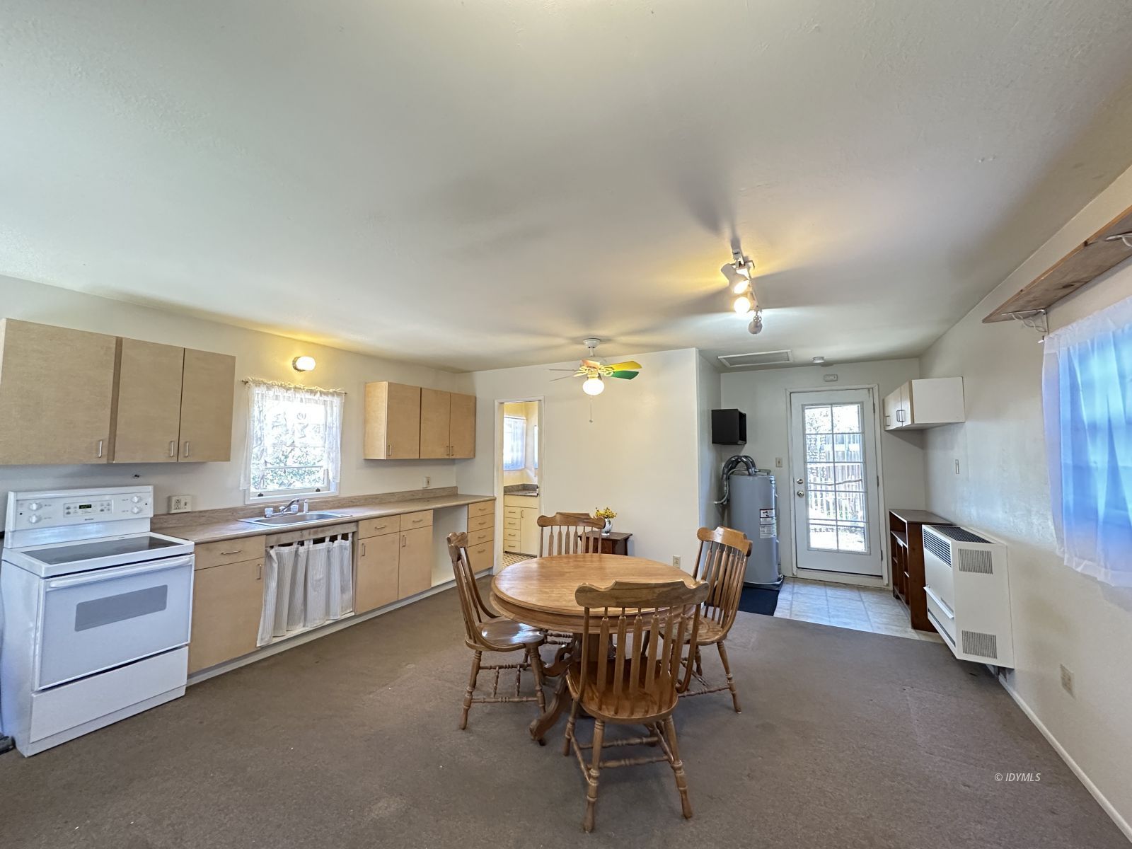 Property Photo 35