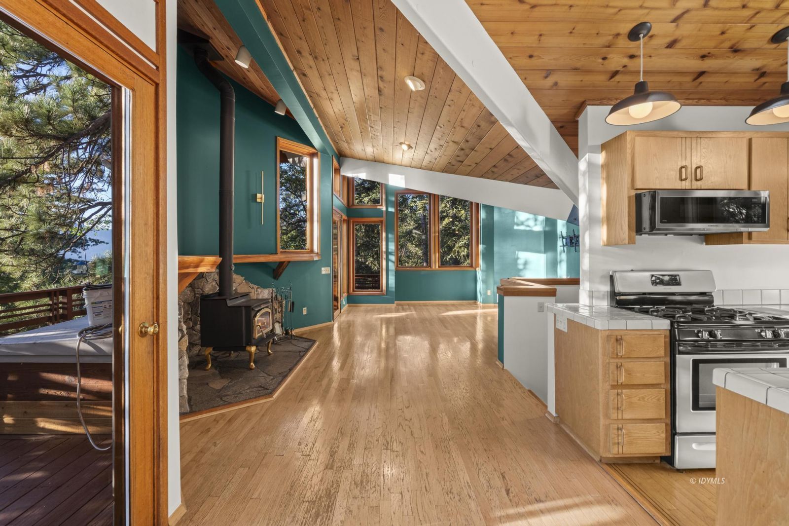 Property Photo 13
