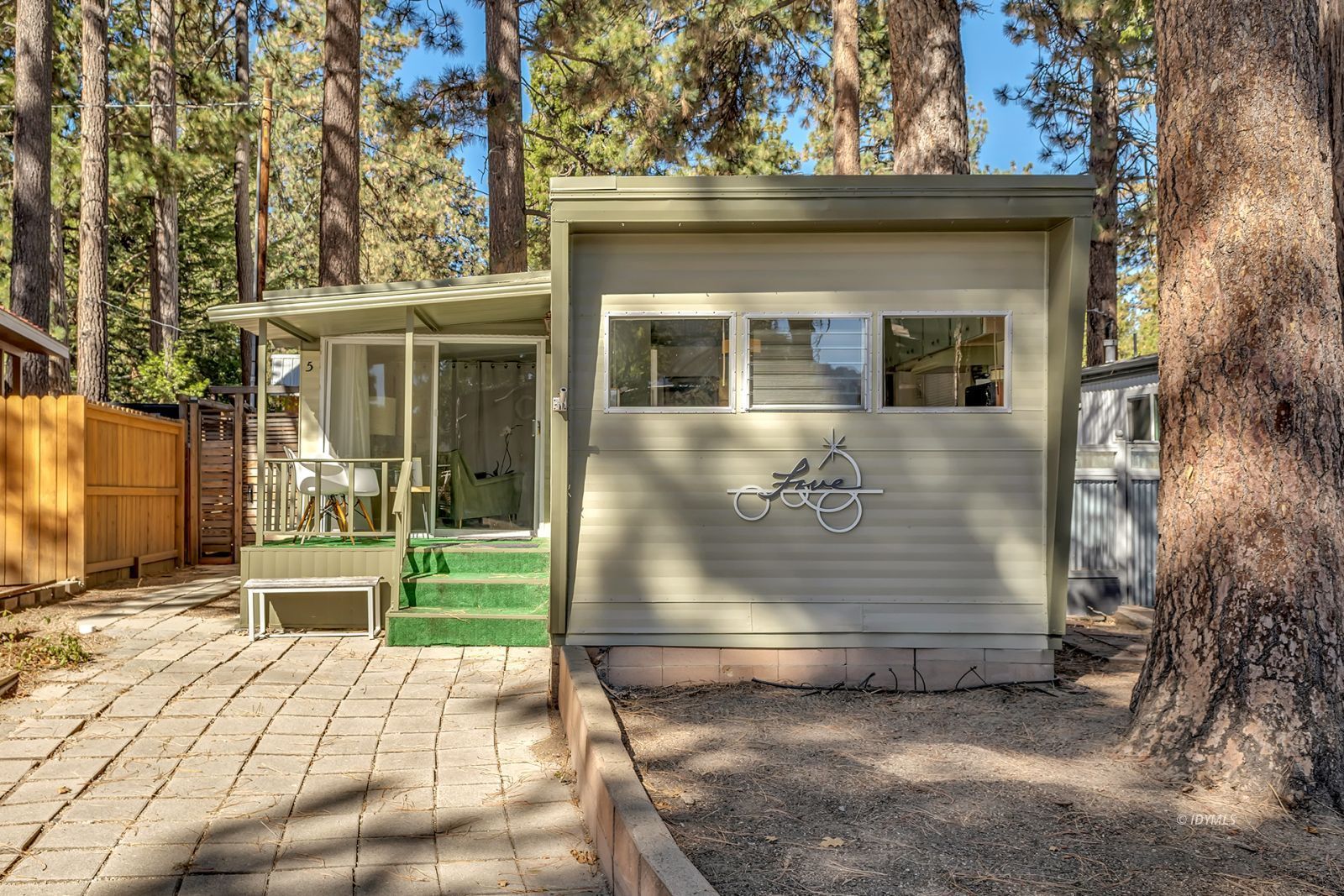 Property Photo 32