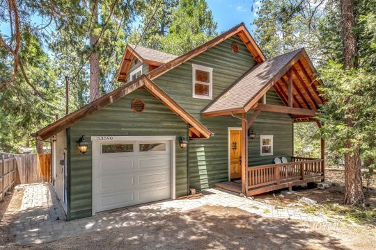 feature listing property photo