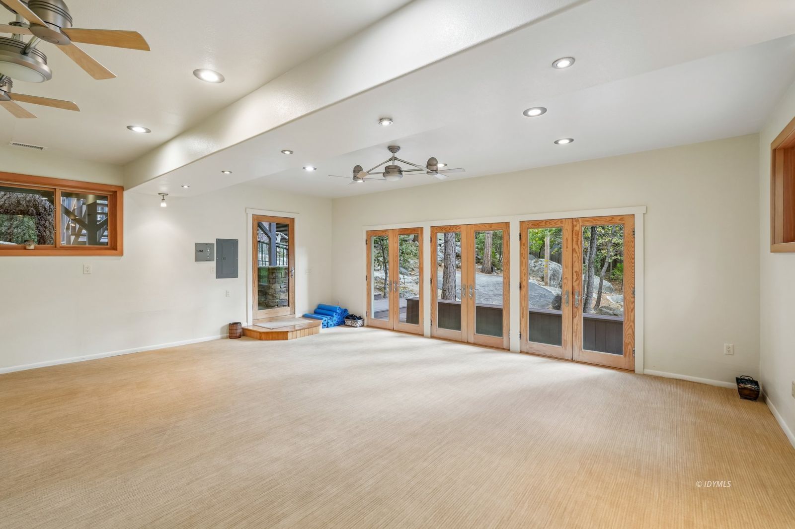 Property Photo 44