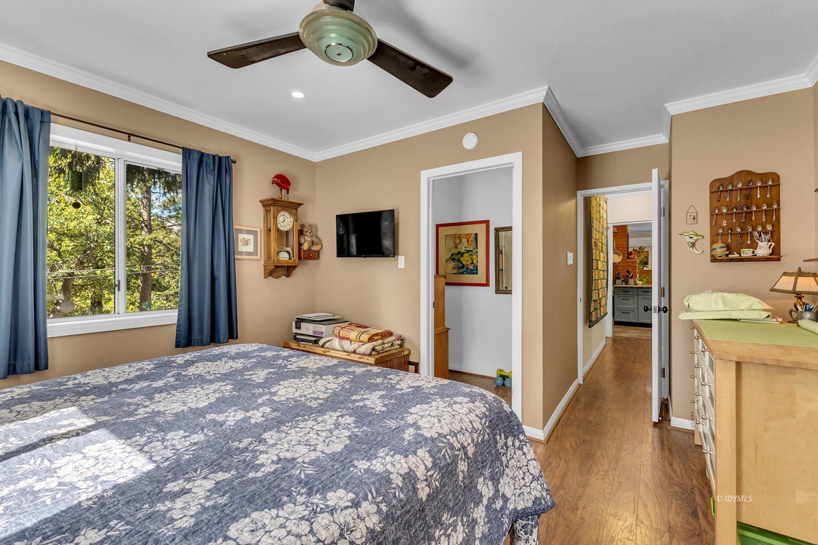 Property Photo 33