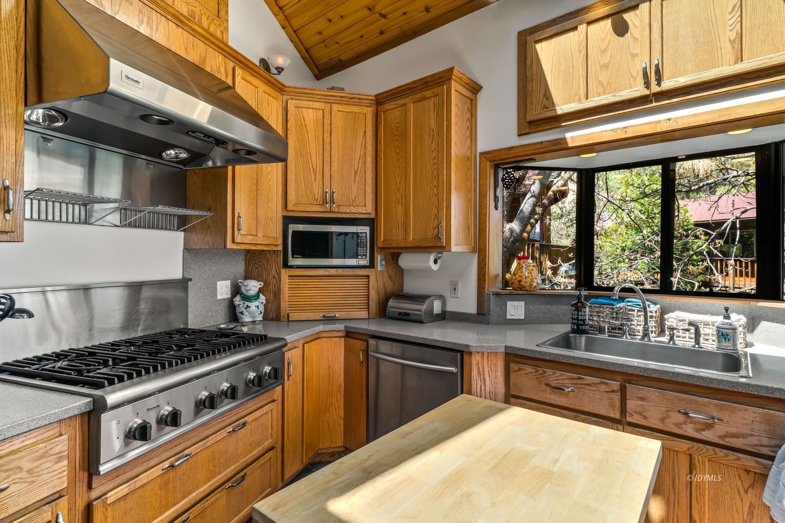Property Photo 30