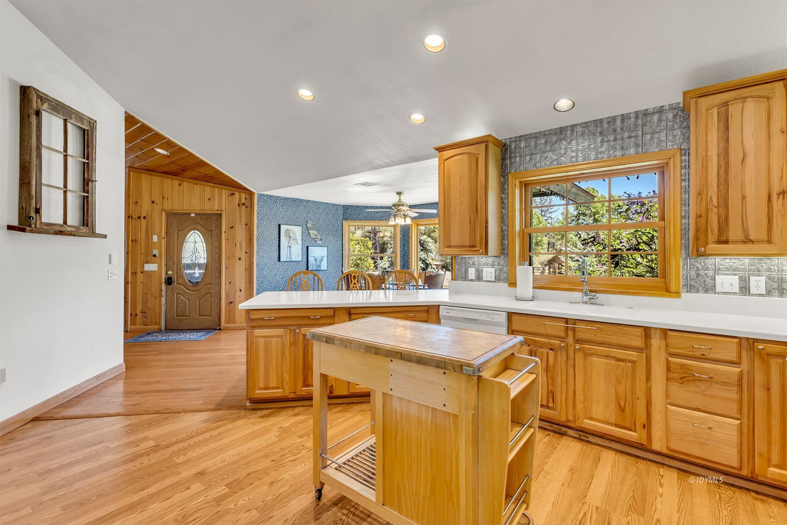 Property Photo 26