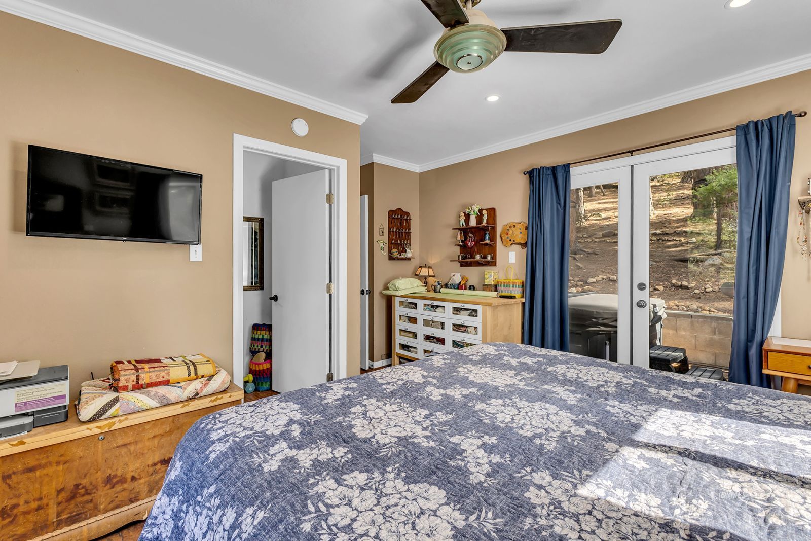 Property Photo 35