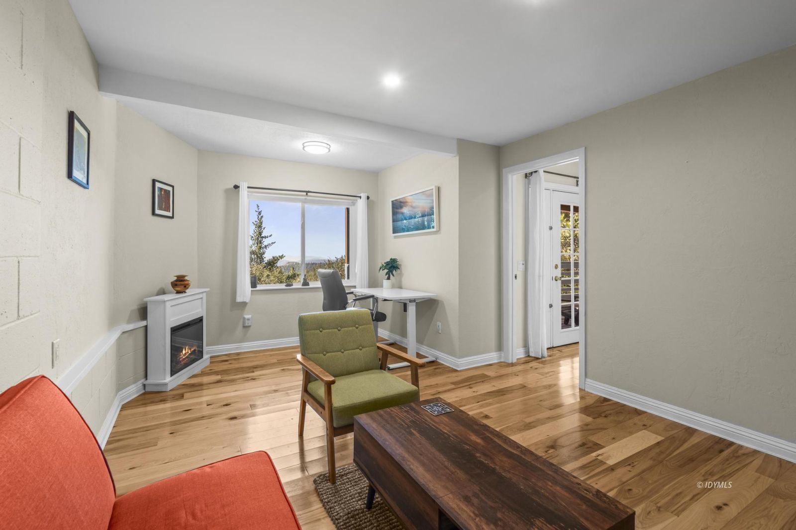 Property Photo 32