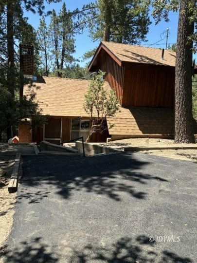 feature listing property photo