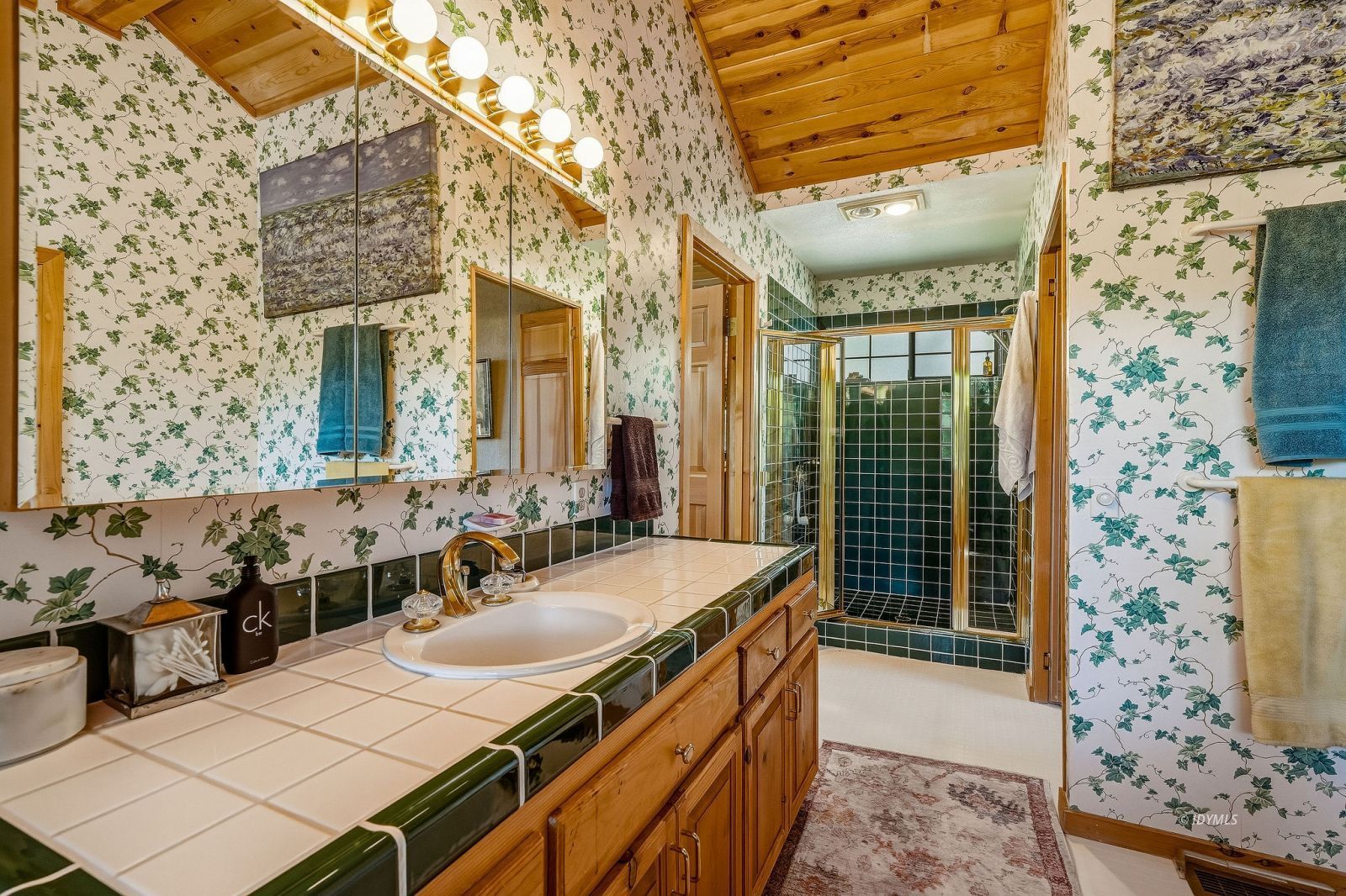 Property Photo 33