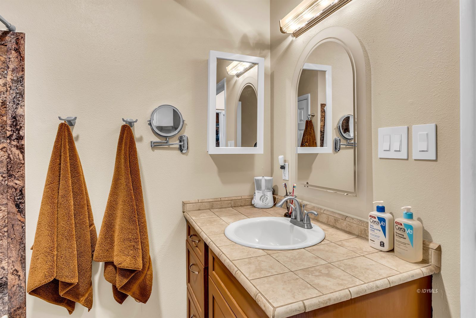 Property Photo 38