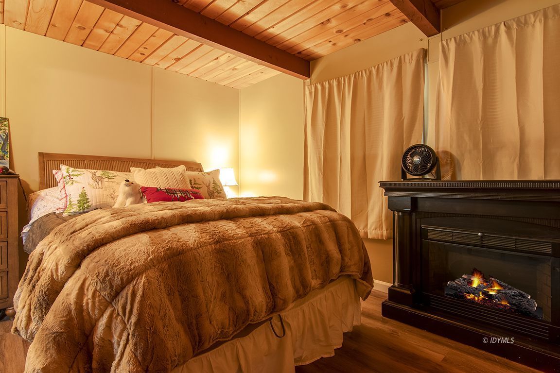 Property Photo 24