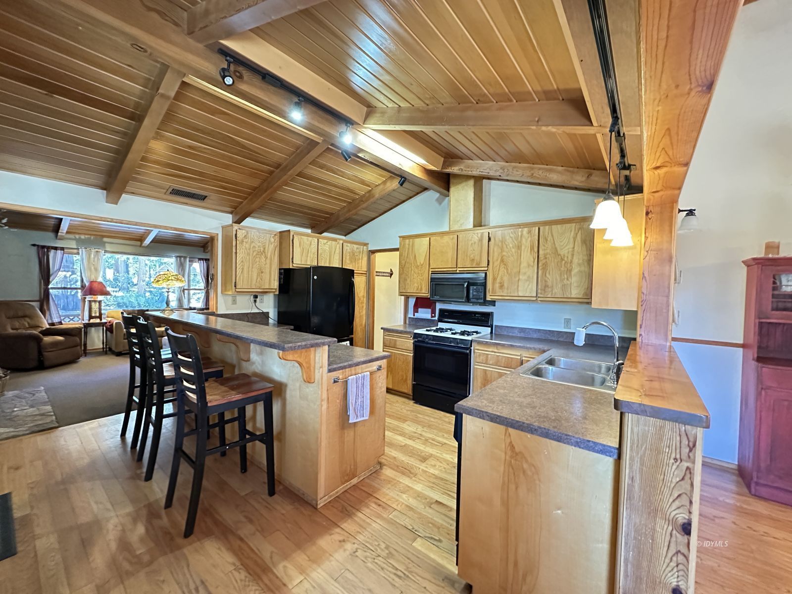 Property Photo 9