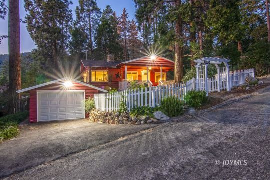 feature listing property photo