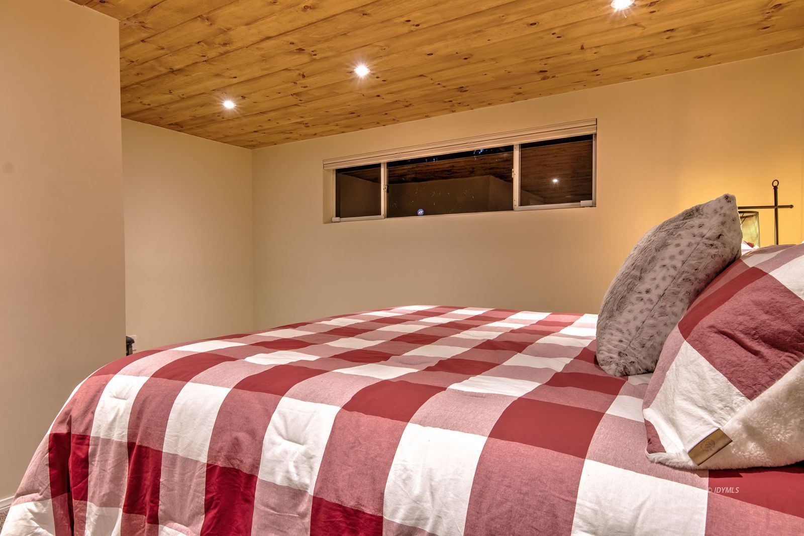 Property Photo 43