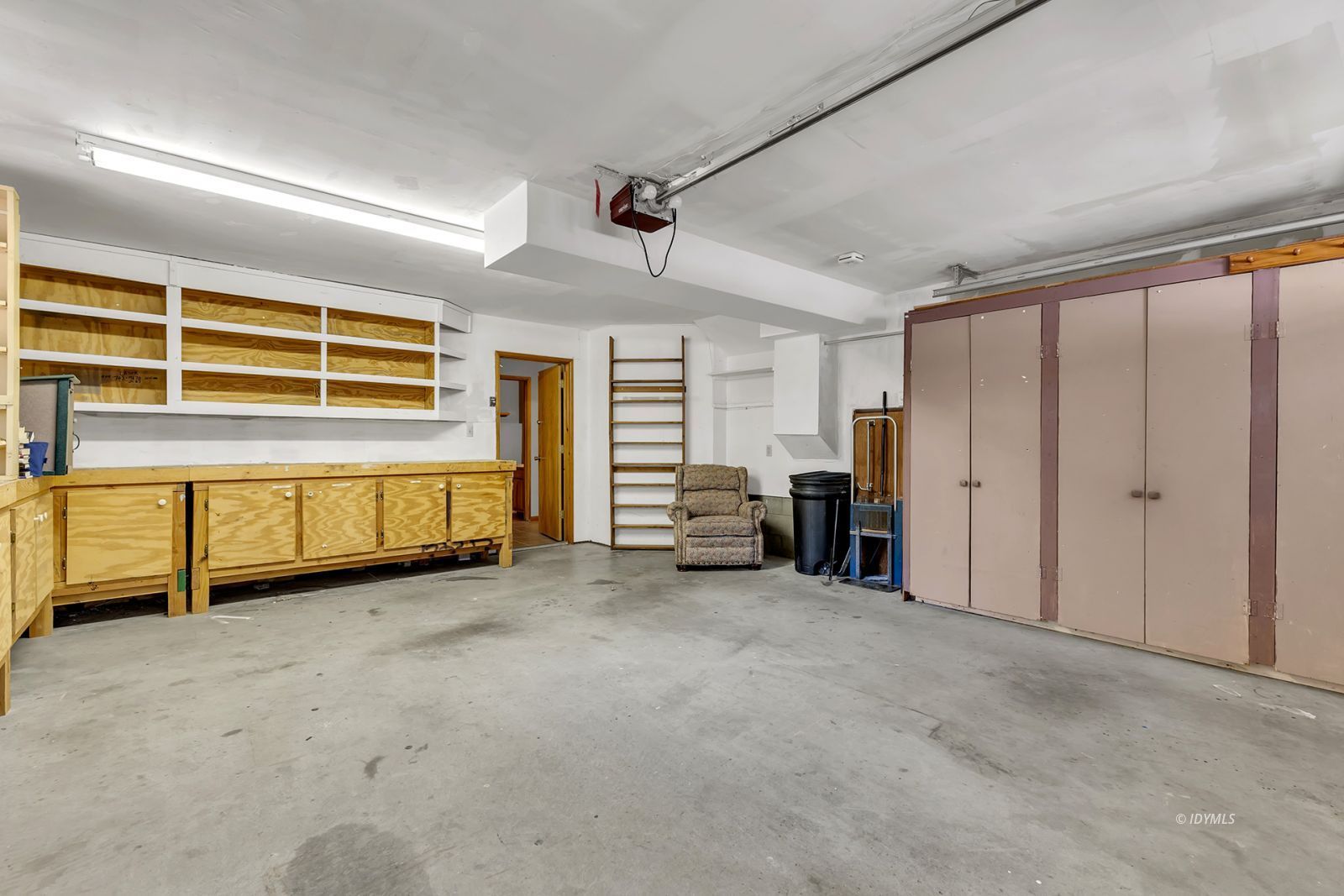 Property Photo 44