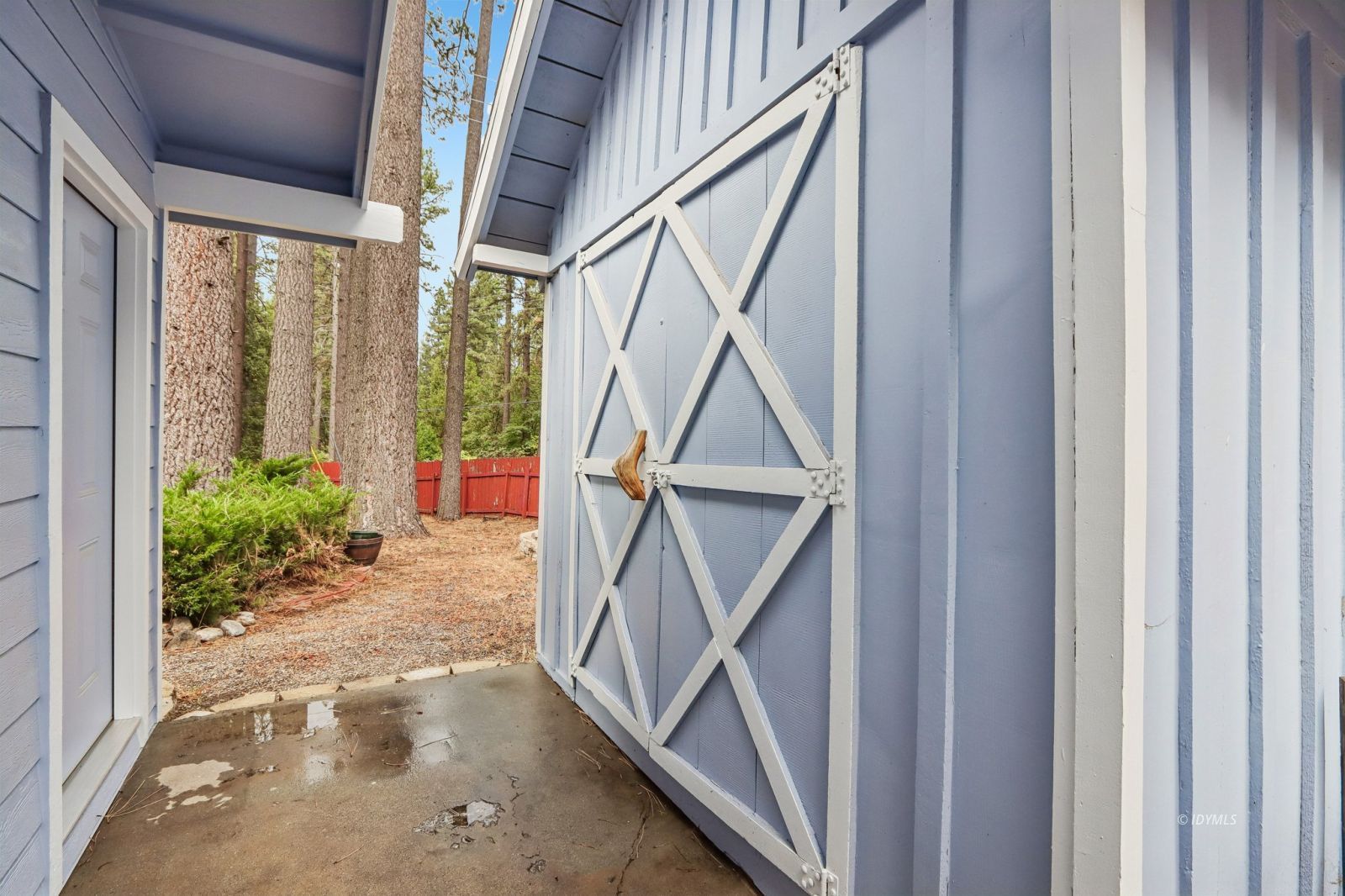 Property Photo 23