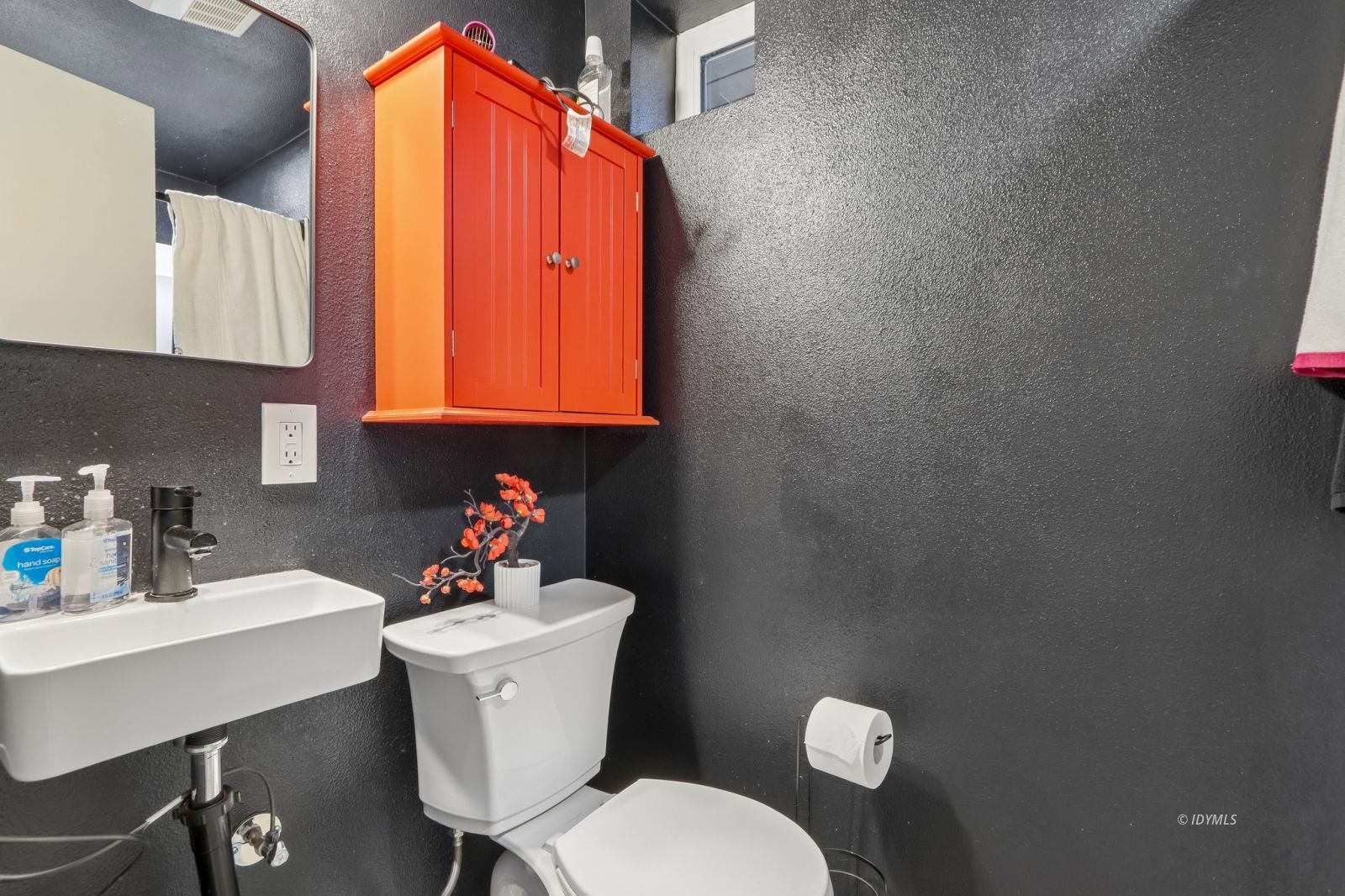 Property Photo 44