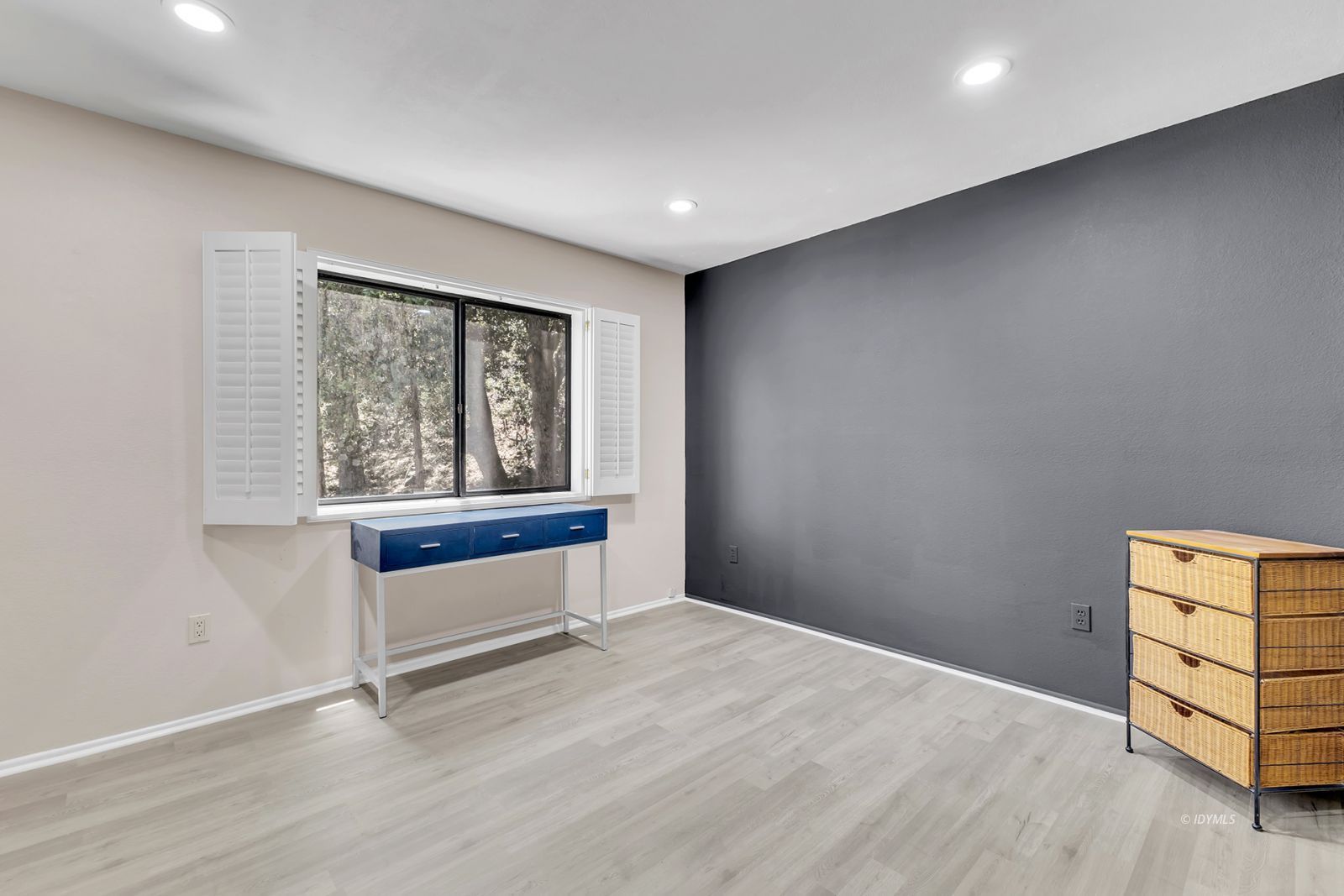 Property Photo 52