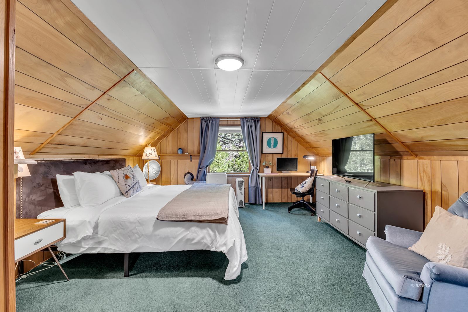 Property Photo 37