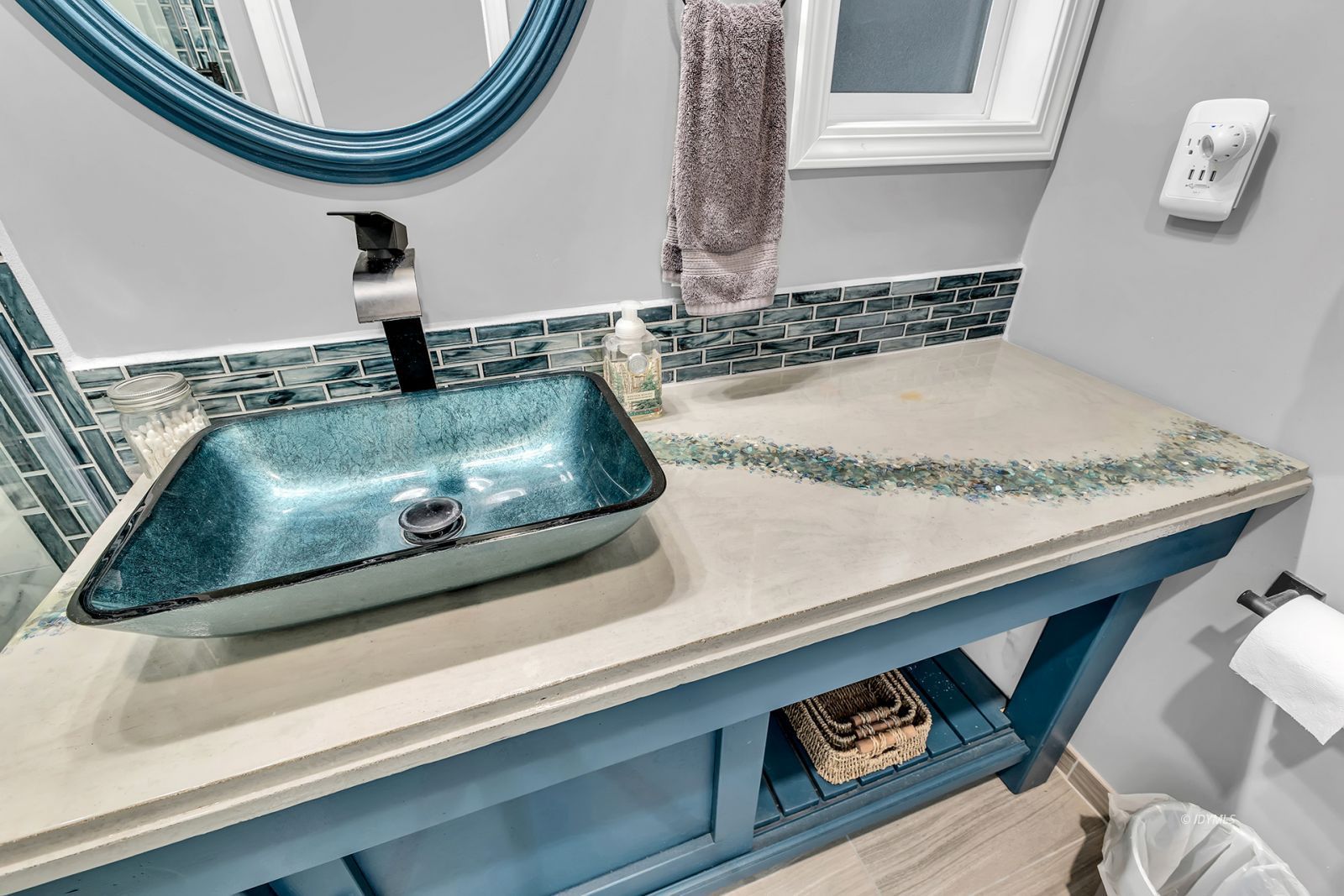 Property Photo 42