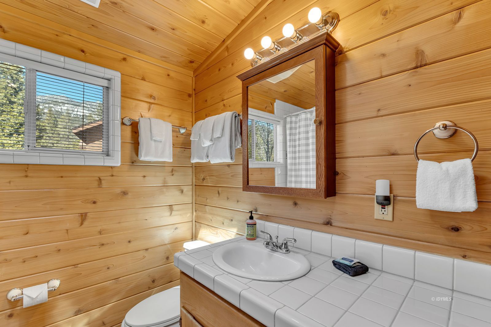 Property Photo 44