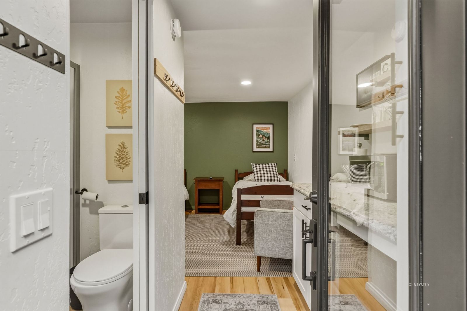 Property Photo 31