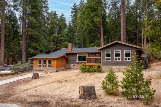 feature listing property photo