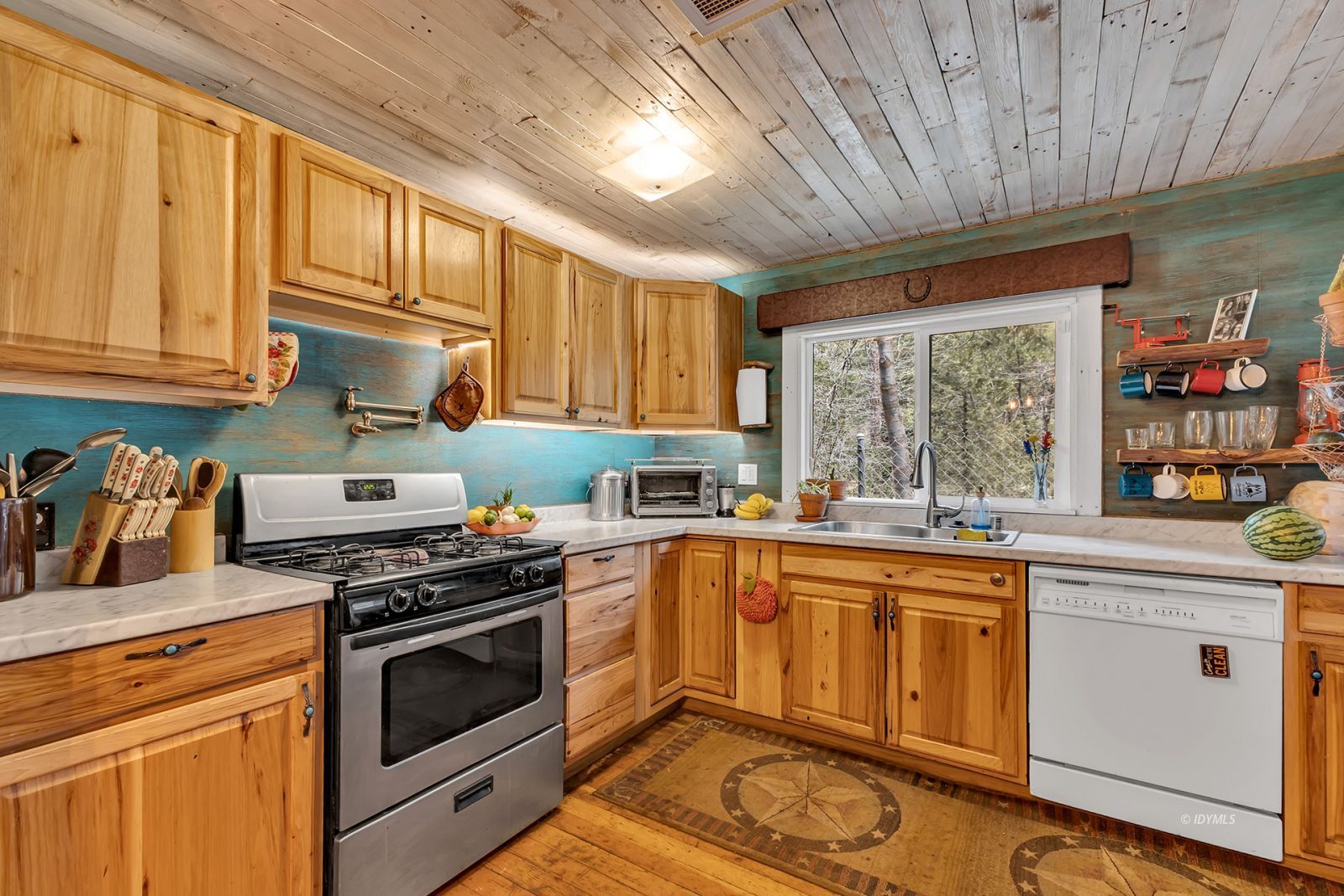 Property Photo 27