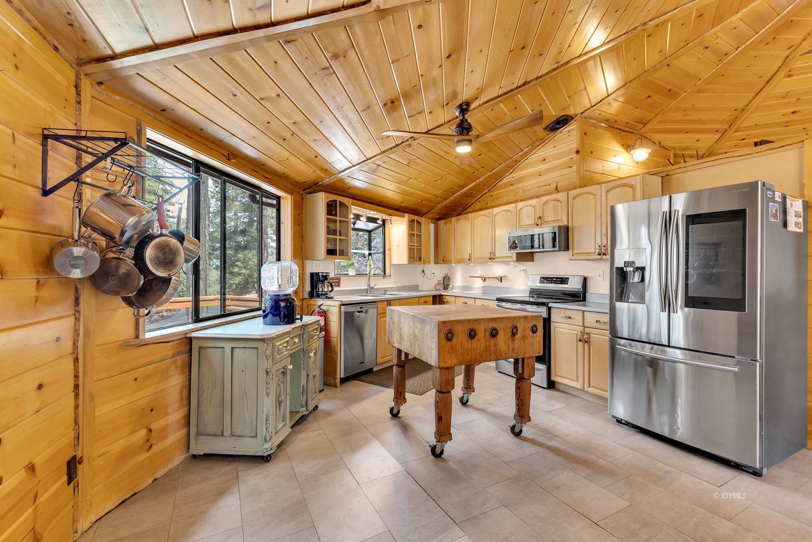 Property Photo 13