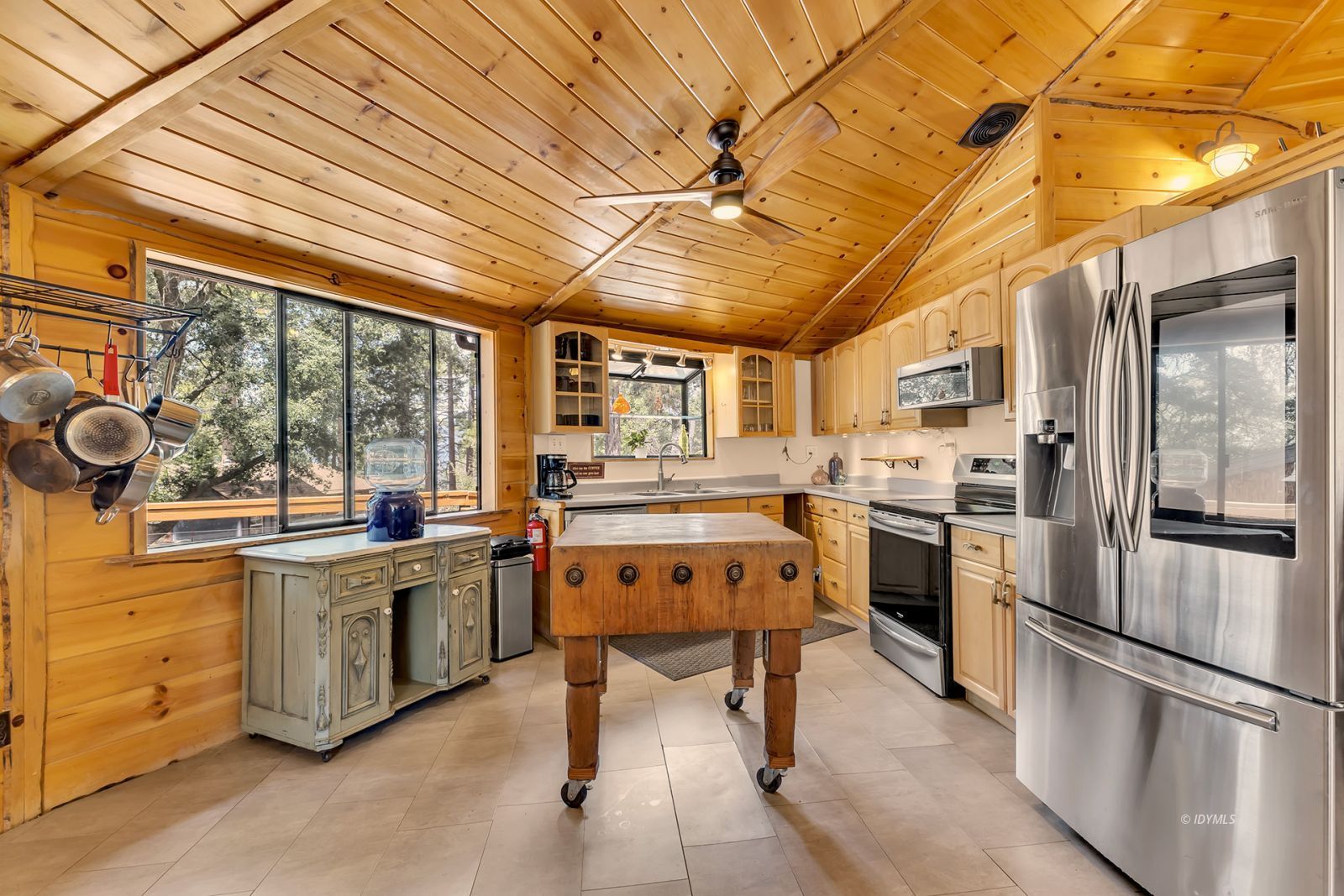 Property Photo 14