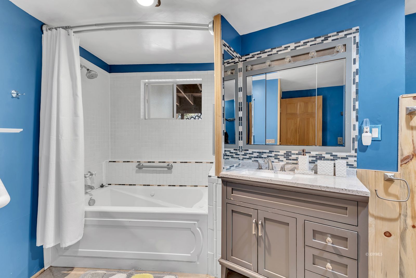 Property Photo 46