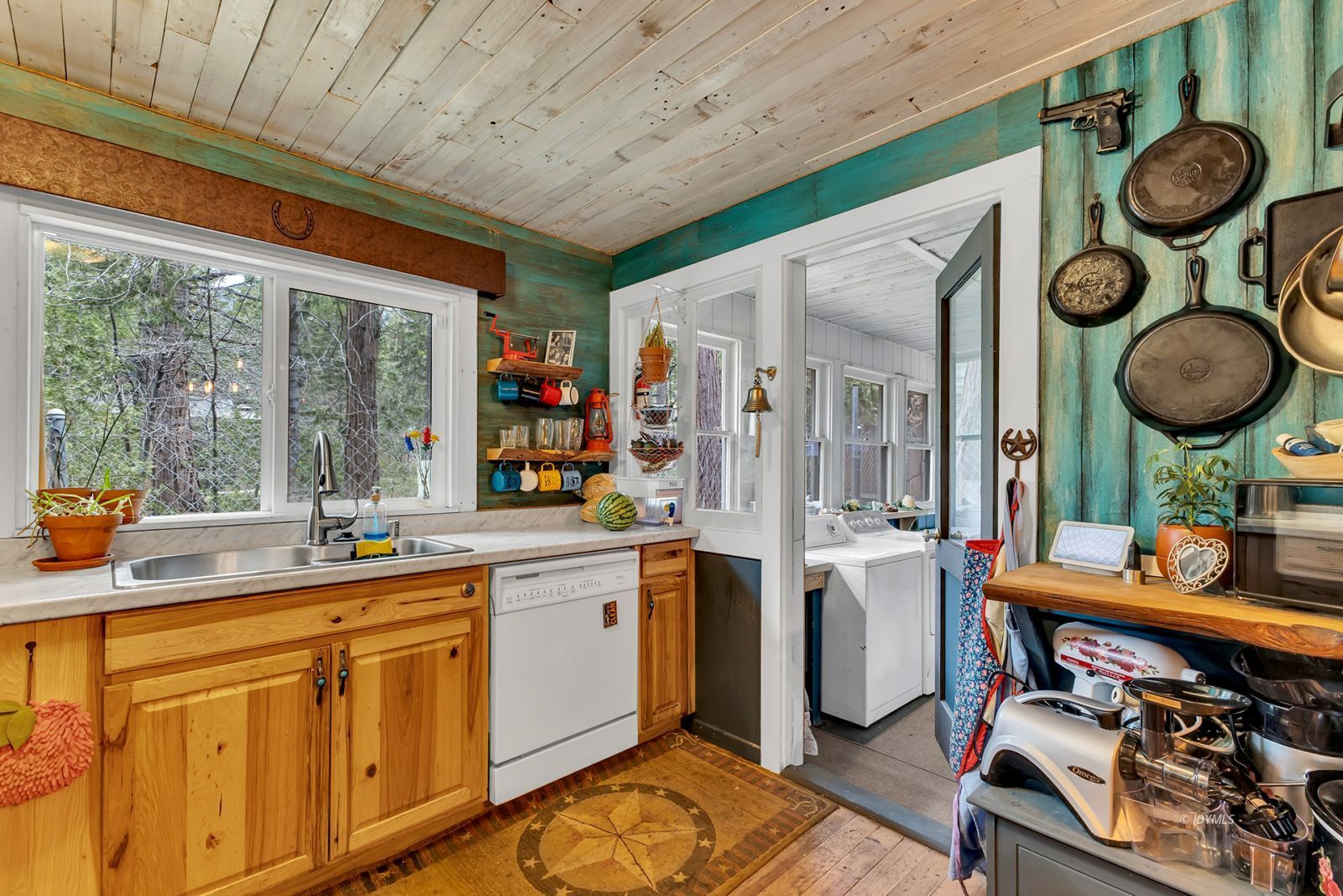Property Photo 28
