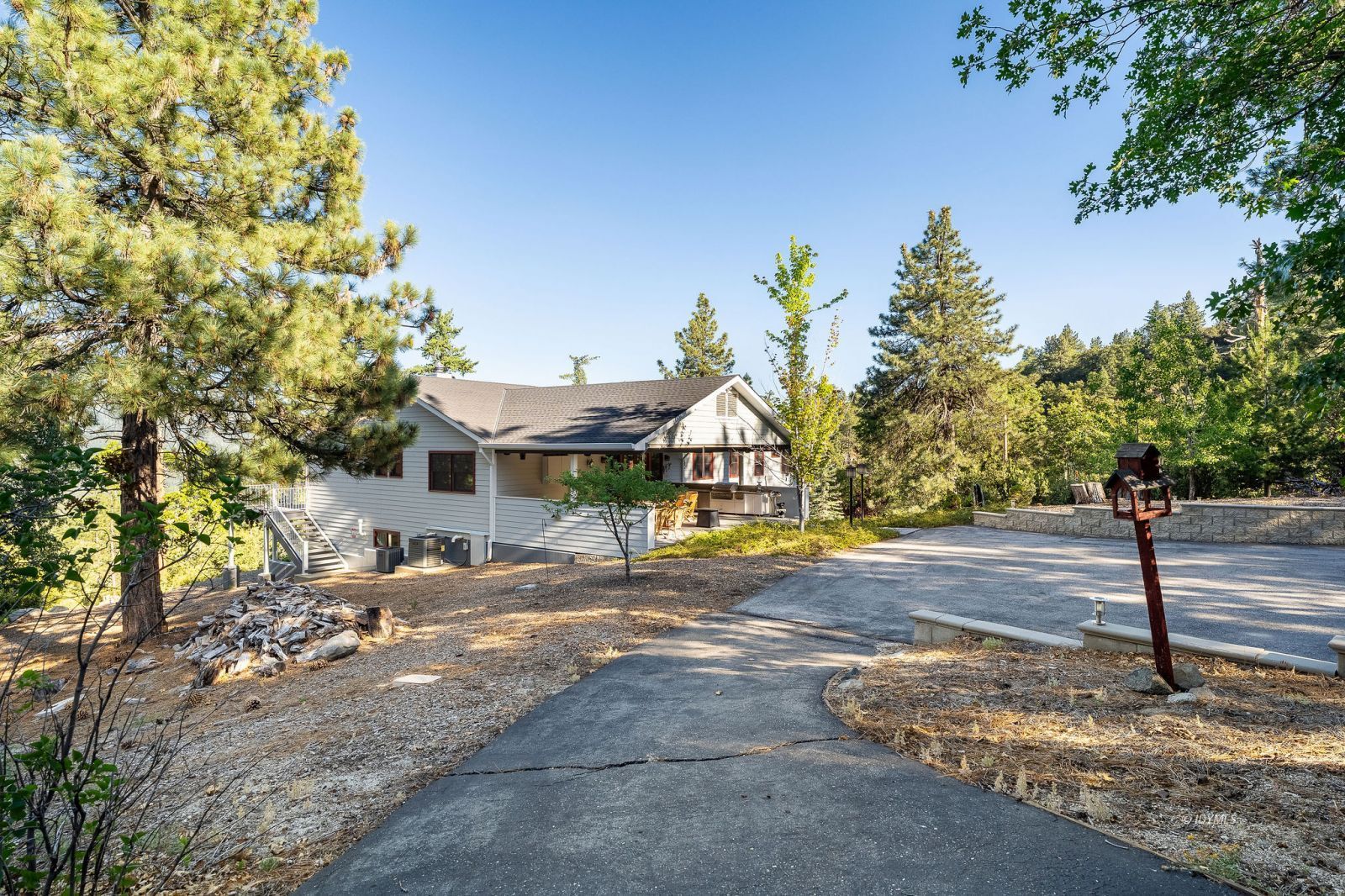 Property Photo 23