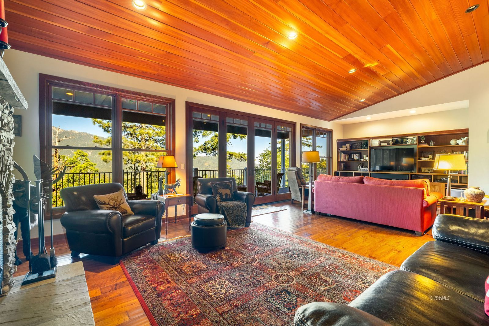 Property Photo 46