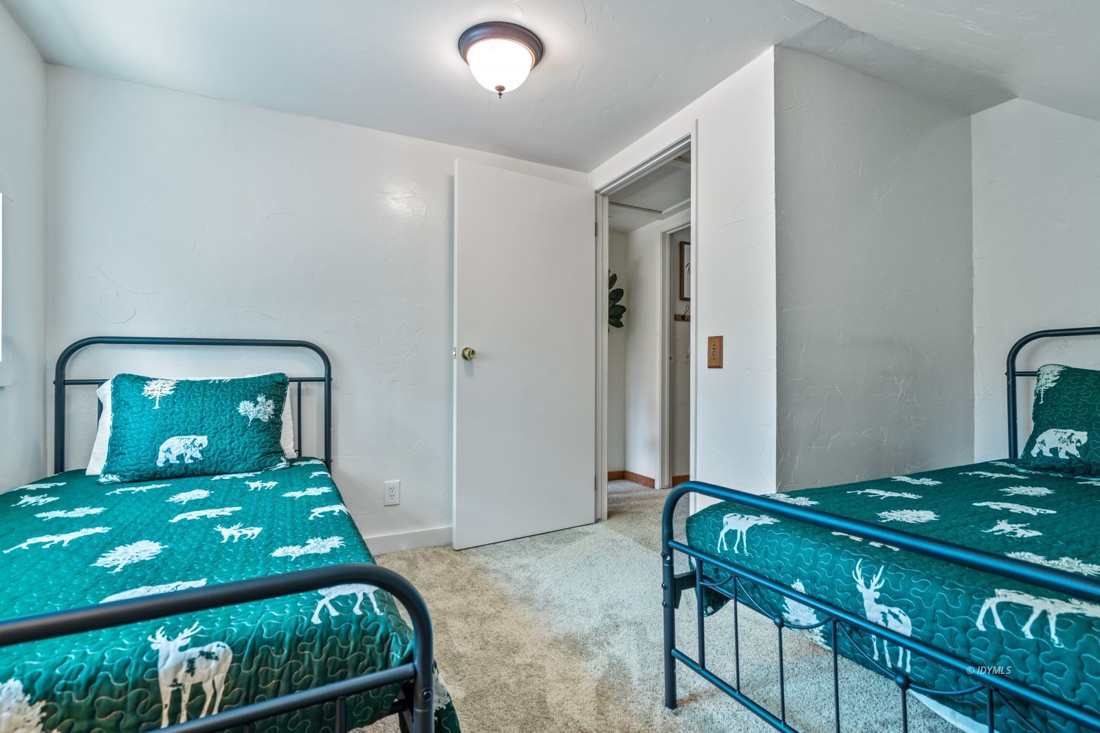 Property Photo 31