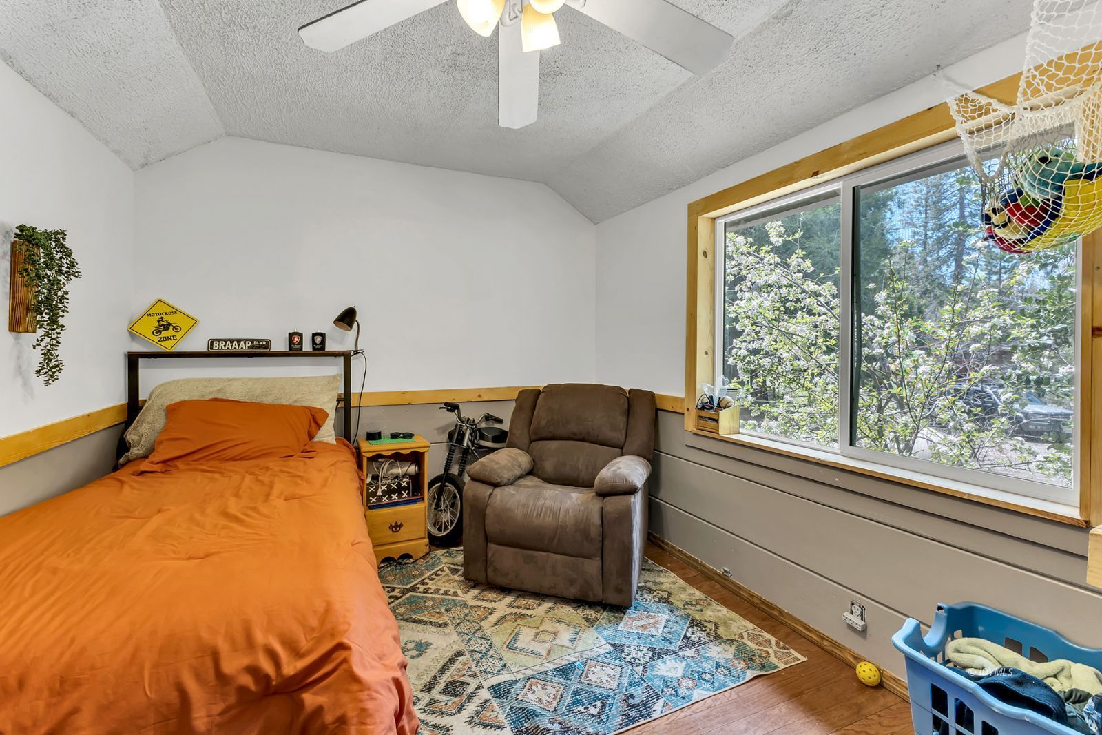 Property Photo 40
