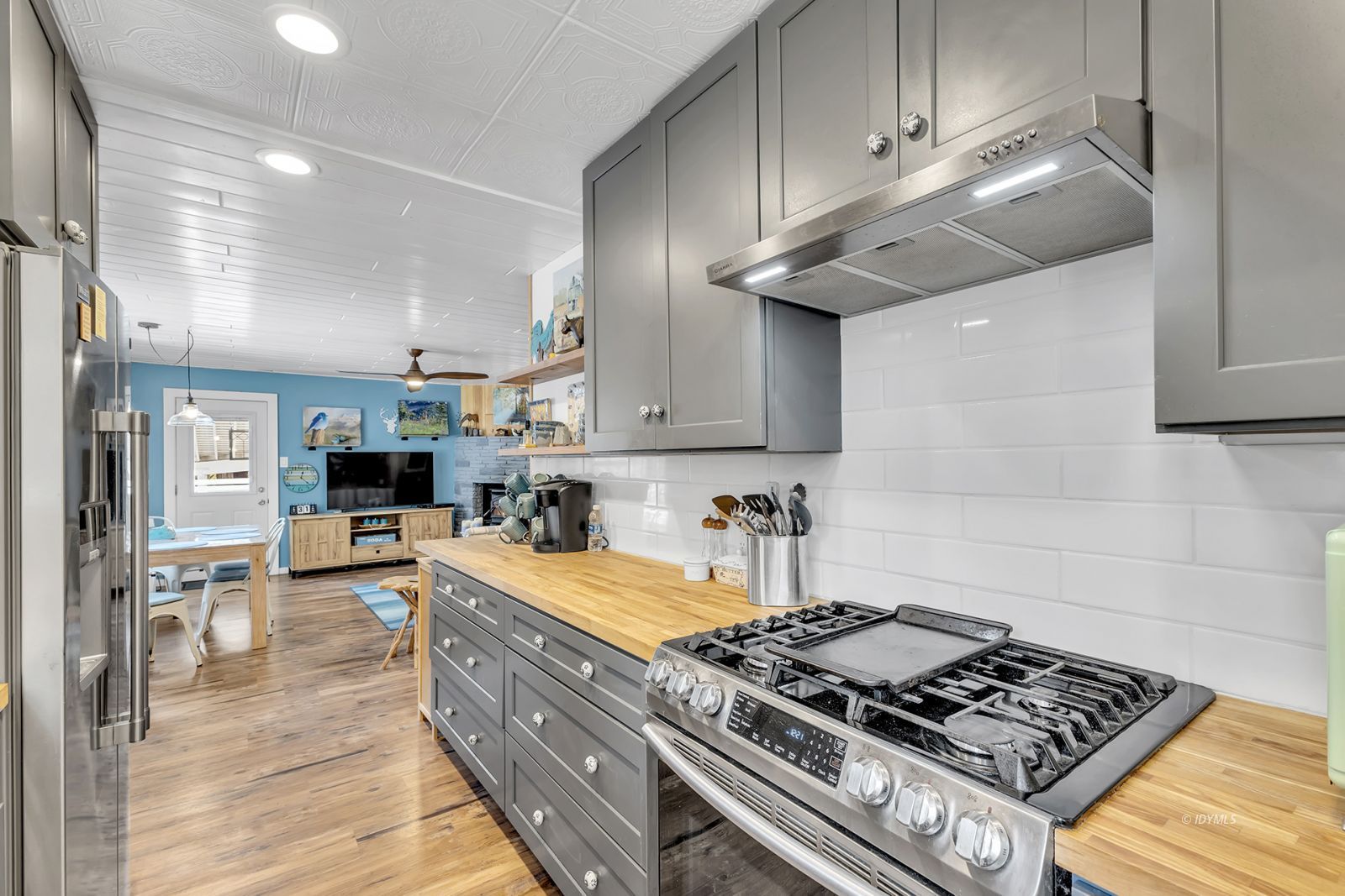 Property Photo 25