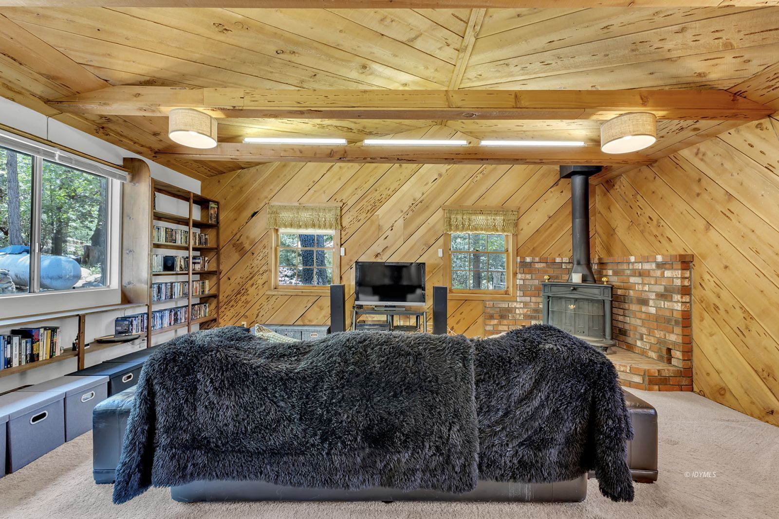 Property Photo 38