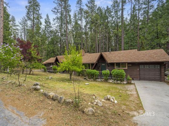 feature listing property photo