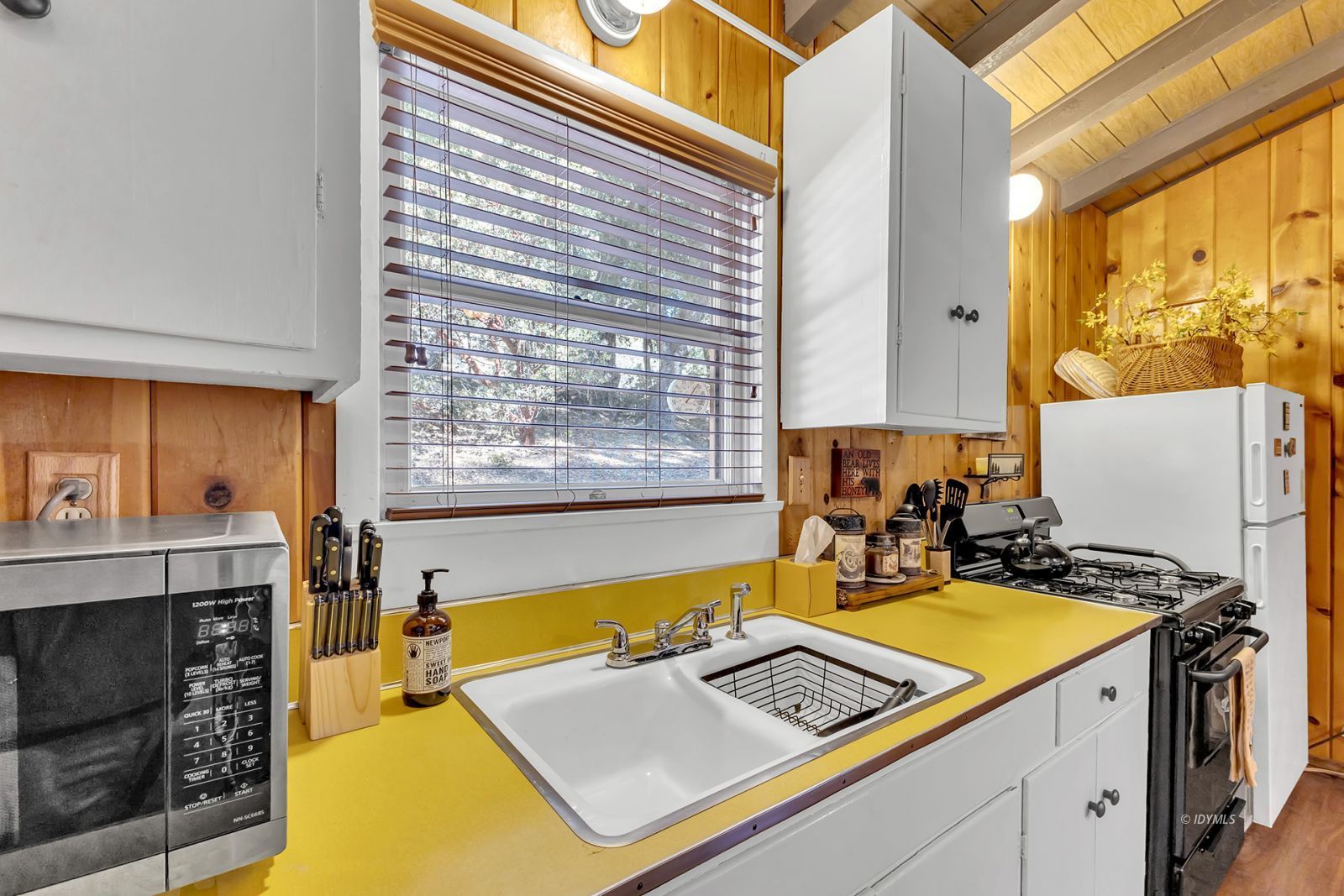 Property Photo 26