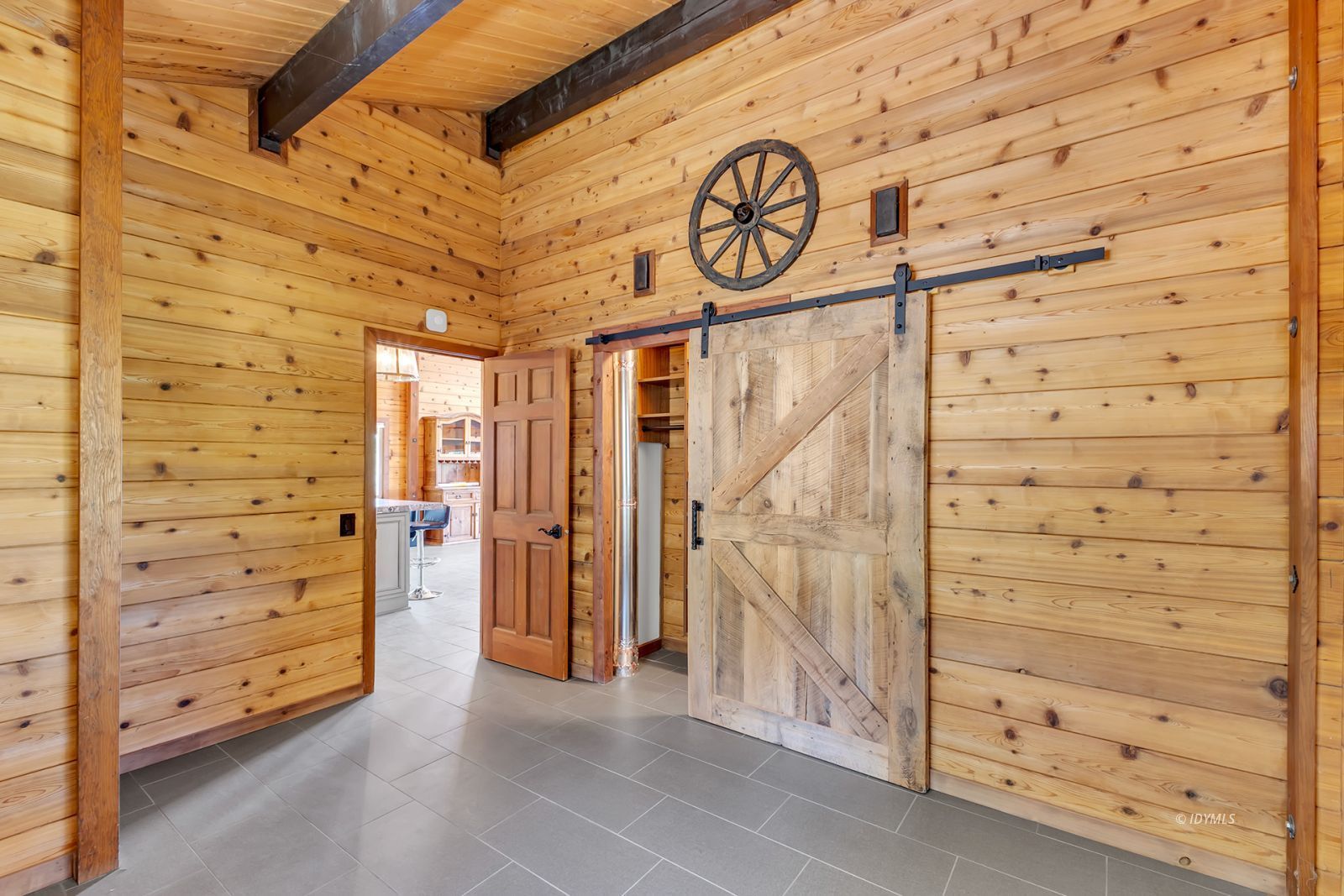 Property Photo 35