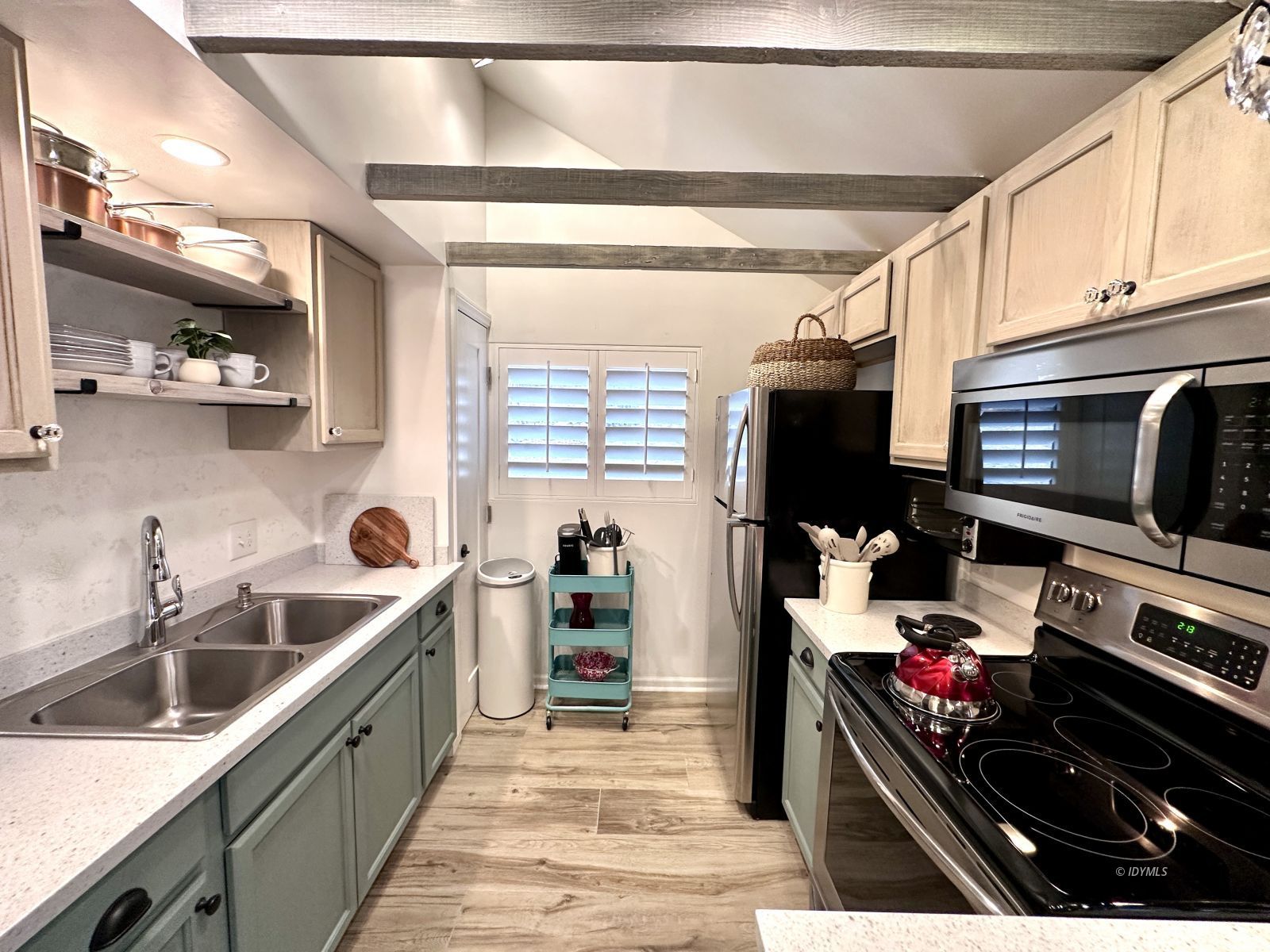 Property Photo 16