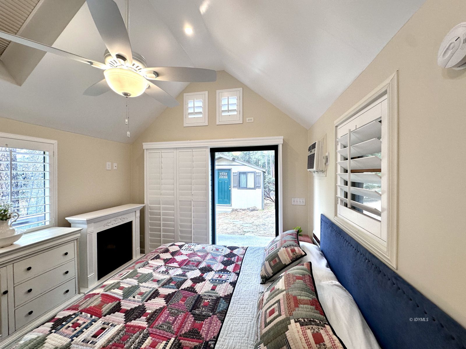 Property Photo 26