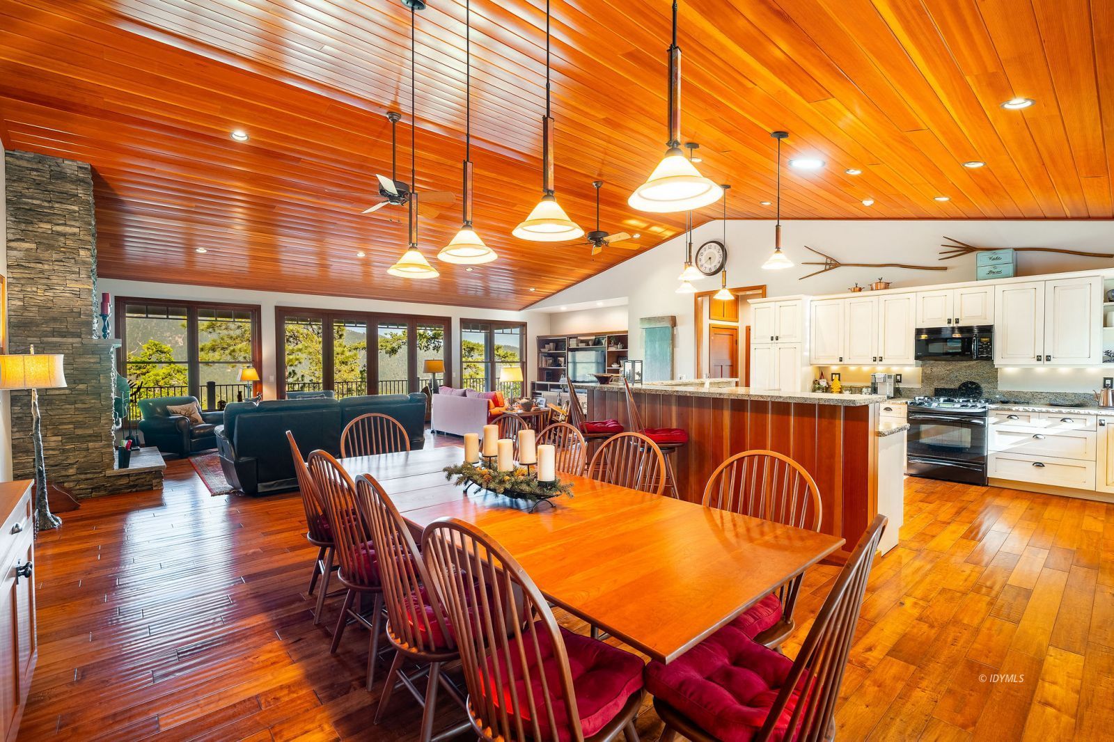 Property Photo 34