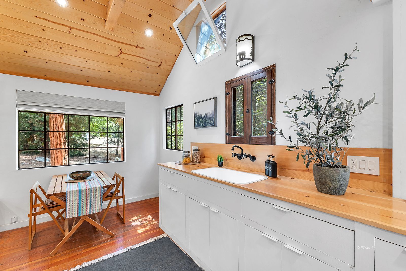 Property Photo 39