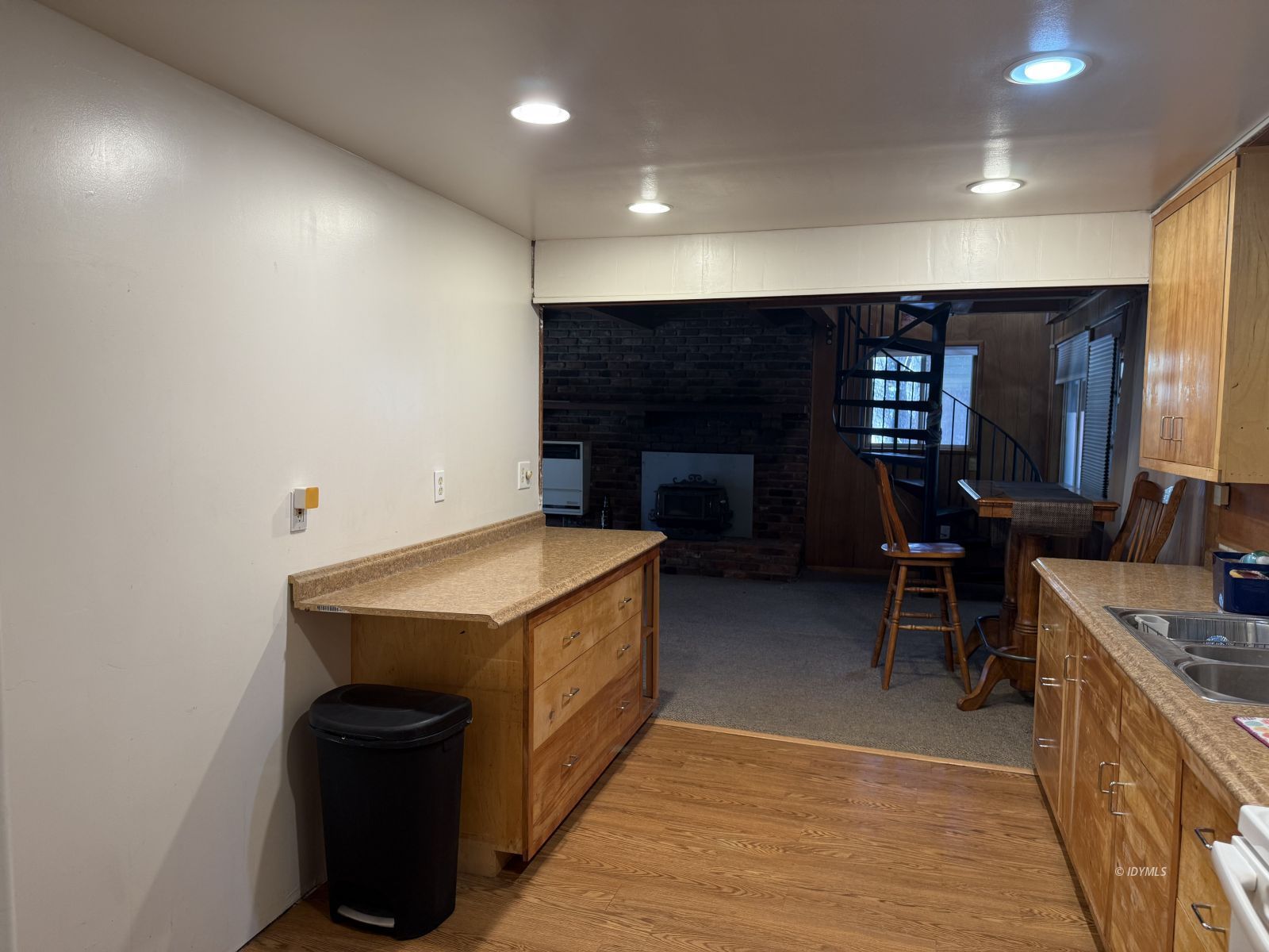 Property Photo 16
