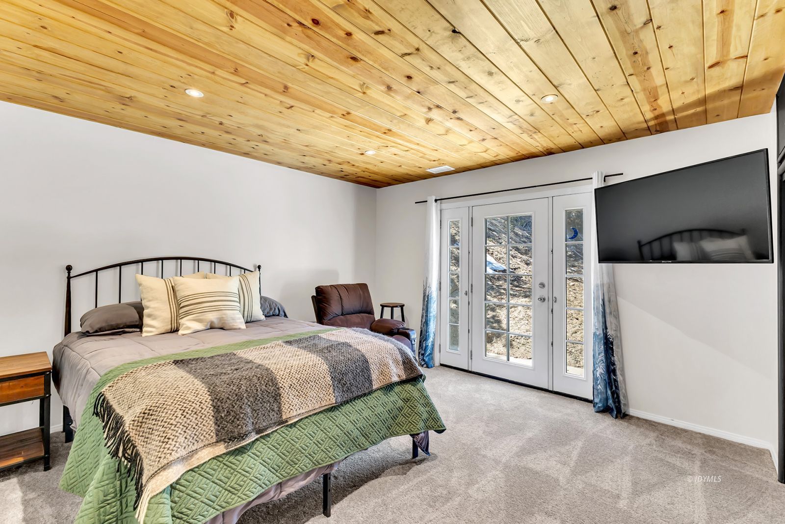 Property Photo 77
