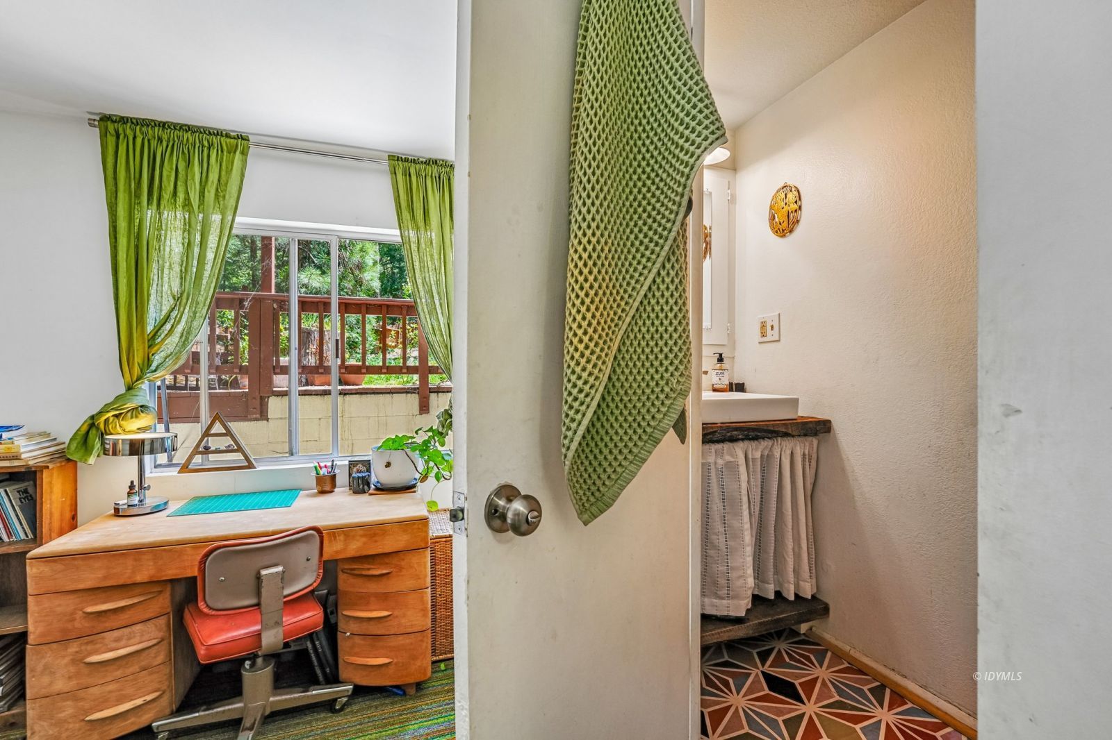 Property Photo 32
