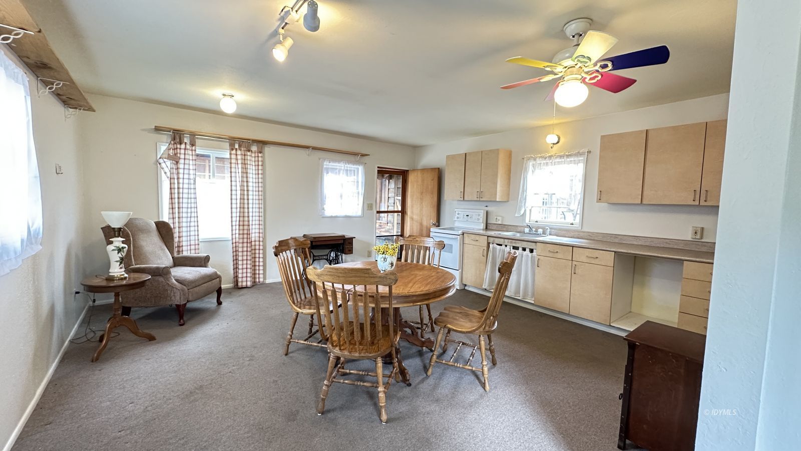 Property Photo 36