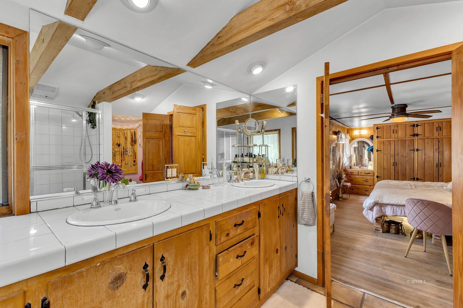 Property Photo 38