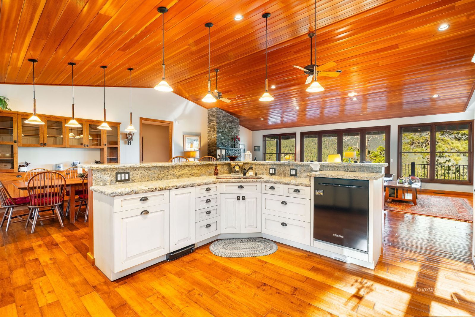 Property Photo 42